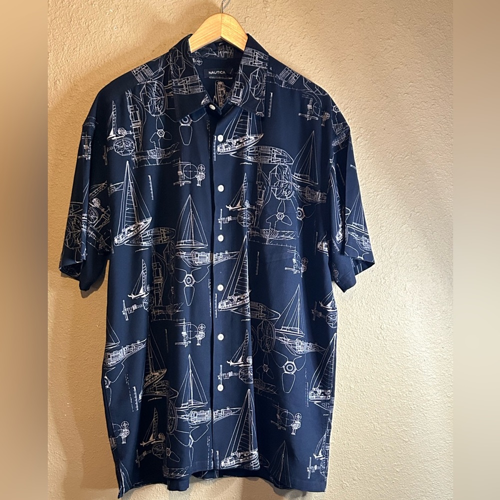 Nautica Mens Short Sleeve Shirt Size XL Nautical Sail Boat Print Blue